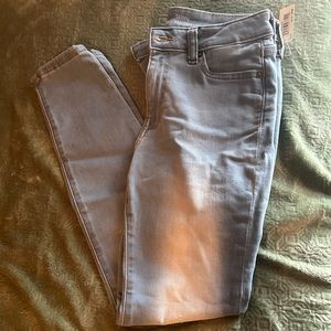 NWT Amazon Essentials Skinny Moulant Size 2 Short